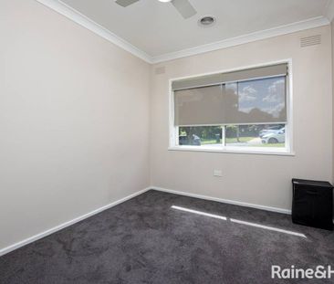 FANTASTIC FAY - Photo 4