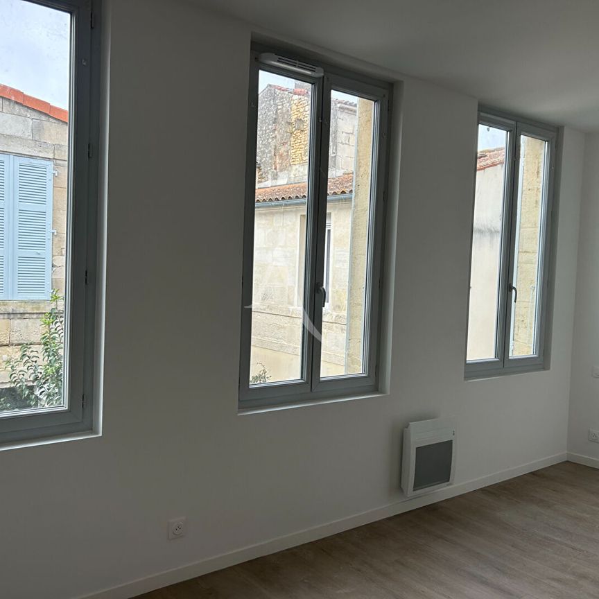 Location Appartement 1 pièce 23m² - Photo 1