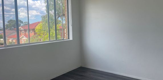 FIRST FLOOR UNIT - Photo 2