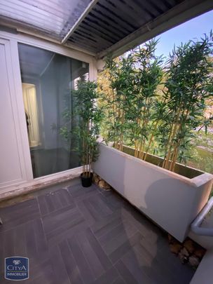 Location Appartement 1 pièce 12m² CLICHY SOUS BOIS 93390 - Photo 1