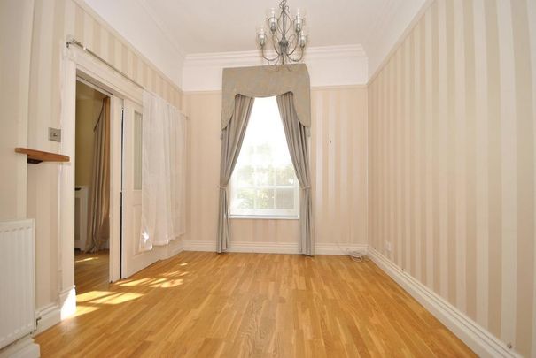 4 bedroom townhouse to rent - Photo 1