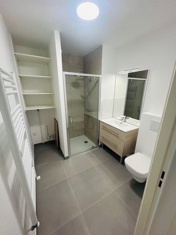 Location Appartement 2 pièces Meublé 45m² ST MAUR DES FOSSES 94100 - Photo 4