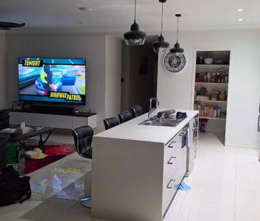 Upper Coomera - Photo 5