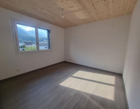 Beautiful 4.5p apartment in Bouveret - Photo 2