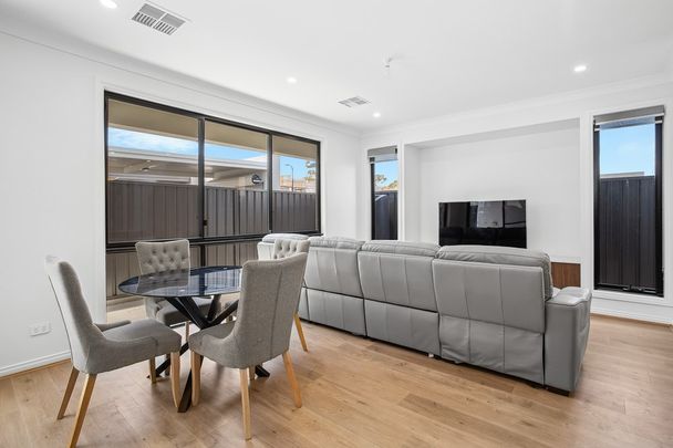 4-bedroom shared townhouse, Pita Road - Photo 1