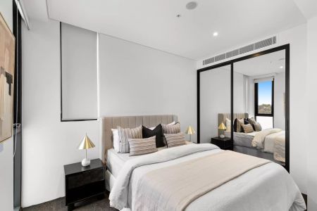 Apartment with 1 bedroom, 1 bathroom & parking for 1 car - Photo 2