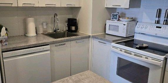 Appartement 31/2 grand et lumineux - Photo 2