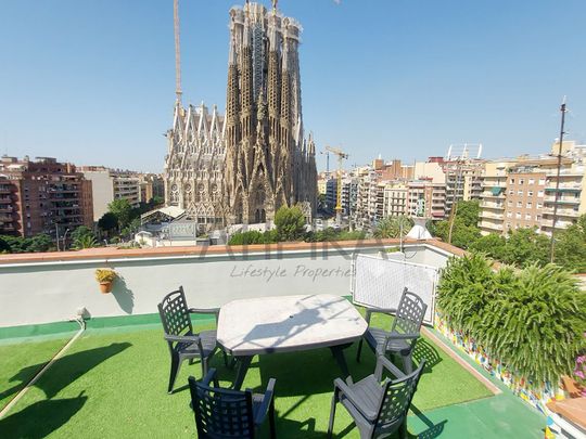 Espectacular piso amueblado frente la Sagrada Família en alquiler temporal, Barcelona - Photo 1