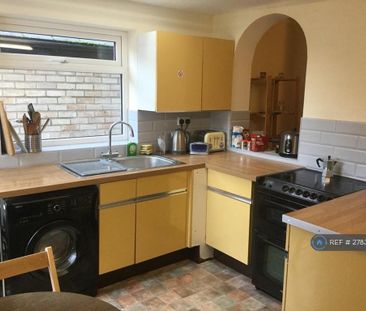 1 bedroom in a house share to rent - Photo 4