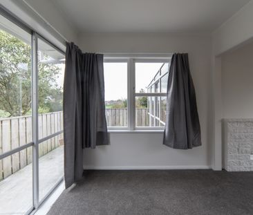 Three Bedroom Home - Photo 3