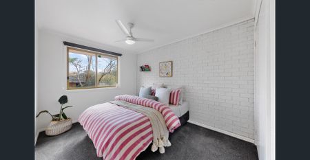 Effortless Living with Modern Appeal - Photo 3