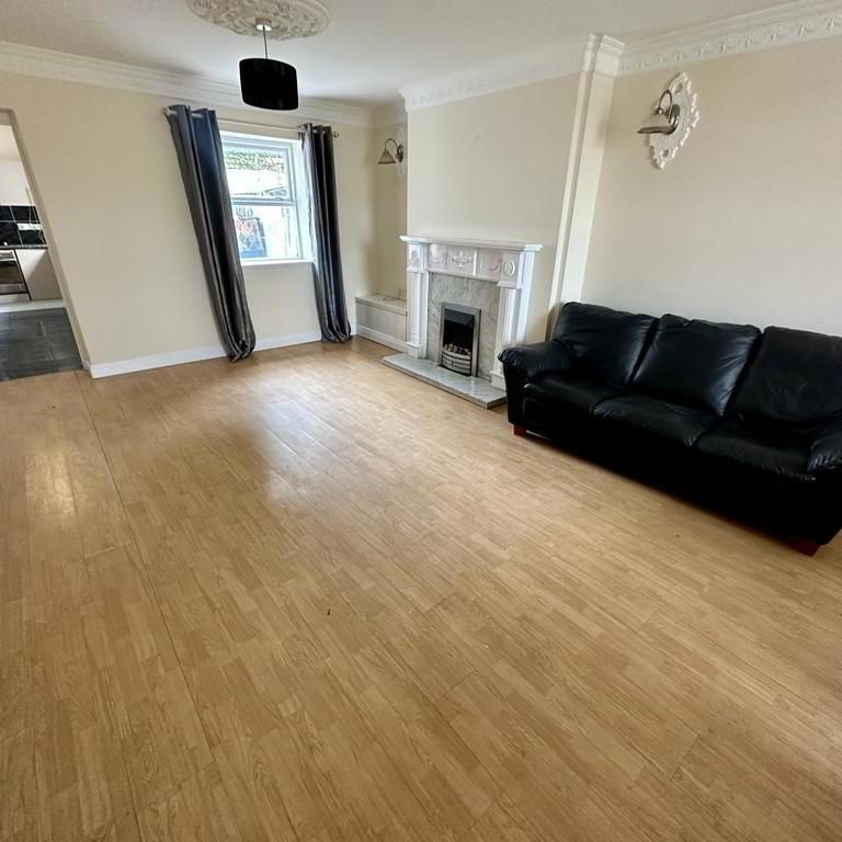 Maybrook Terrace, Pennyburn, L'Derry, BT48 7QW - Photo 1