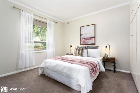 Family Living In Prime Location - Photo 3