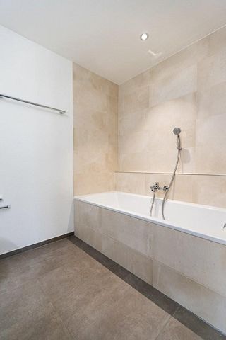 Moderne 3.5-Zimmerwohnung mit Gartensitzplatz zu vermieten - Foto 3