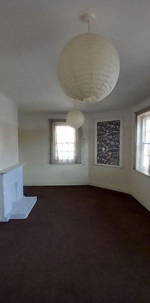 3 bedroom maisonette to rent - Photo 1