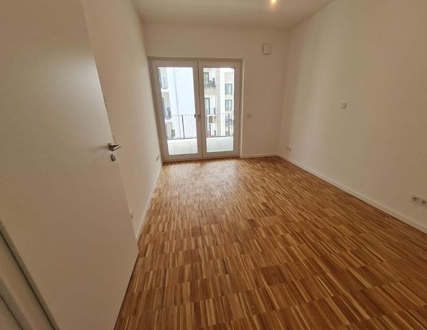 2 Zimmer Penthouse-Wohnung nahe Zentrum von Saarbrücken - Foto 1
