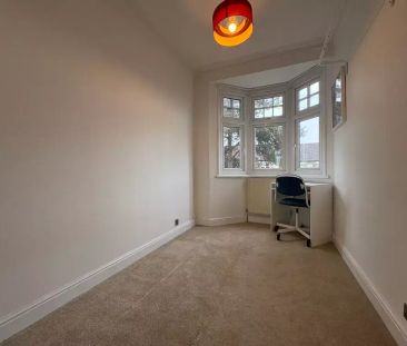 4 bedroom terraced house to rent - Photo 5