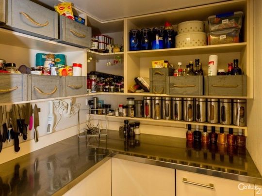 Palmerston North - Photo 1