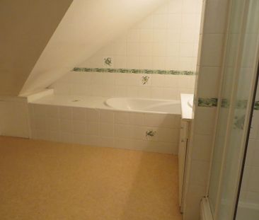 Location Appartement 2 pièces 57m² - Photo 3