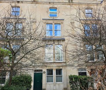 2 Bed Flat, Ashley Road, BS6 - Photo 1