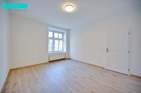 Pronájem moderního bytu 2+KK po kompletní rekonstrukci na ulici Šmeralova v Olomouci - Fotografie 3
