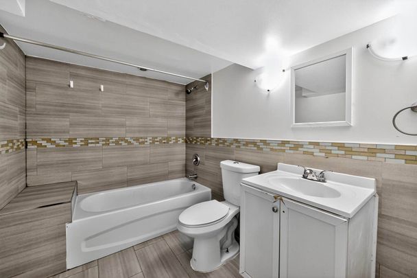 For Lease - 3567 Queenston Drive Unit# Lower Level, Mississauga, Ontario - Photo 1