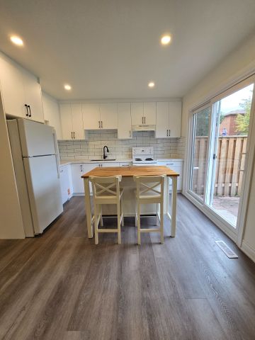 For Lease - 2602 Chisholm Court, Mississauga, Ontario - Photo 4