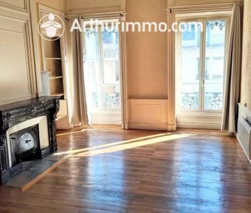 Location Appartement 1 pièces 48 m2 à Lyon 7 - Photo 2
