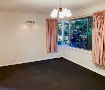 3 Bed, 1 Bath - Photo 6