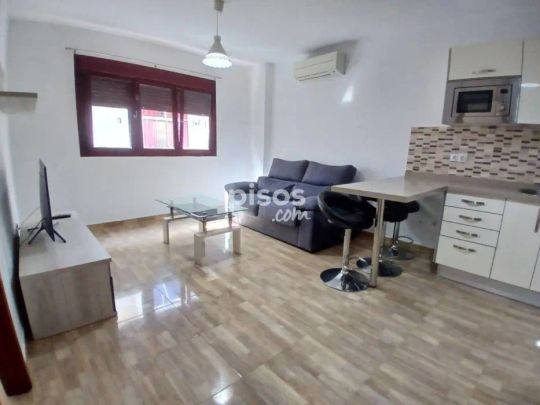 Piso en alquiler en Calle Bernardo de la Torre, cerca de Calle de Torres Quevedo - Photo 1