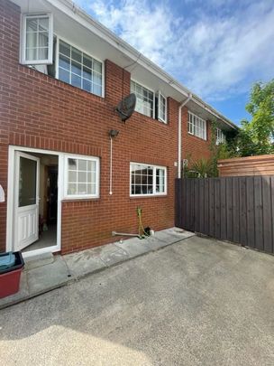 3 Rugby Court, Belfast BT7 1PN - Photo 1
