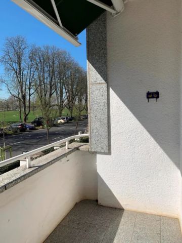 Sonnige 2,5-3 Zimmer Stadtwohnung mit Loggia an der unverbauten Rheinfront für Single/Pärchen - Foto 5