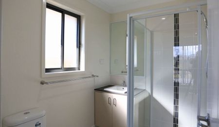 Modern Four Bedroom Home with Large Backyard - Photo 5