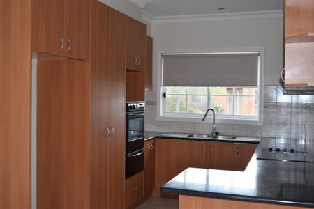 FAMILY HOME IN GREAT LOCATION - Photo 2