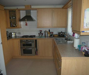3 bedroom end of terrace house to rent - Photo 6