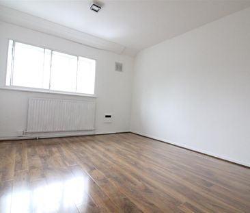 Bath Road, Hounslow - Photo 3