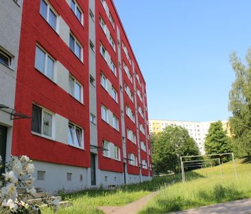 2-Raum-Wohnung mit Balkon, div. Einkaufmöglichkeiten im Umfeld - Foto 1