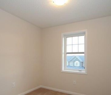 For Lease - 1055 Haxton Heights, Milton, Ontario - Photo 6