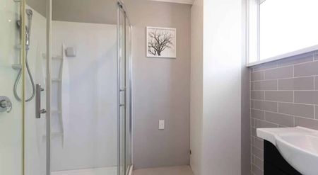 Sunny 2 Bed Merivale Apartment - Photo 5