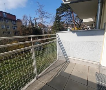 Südlich ausgerichtete Balkonwohnung mit Gartenblick - großzügige Ra... - Foto 1