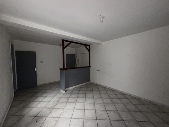 Location Appartement 2 pièces 48m² MOYEUVRE GRANDE 57250 - Photo 1