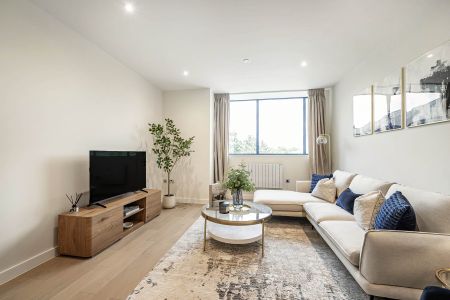 Eastworth Road, Chertsey, Surrey, KT16 - Photo 3