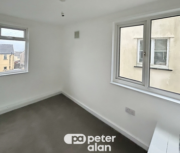 Hawthorn Hill, Trefechan, MERTHYR TYDFIL - Photo 3