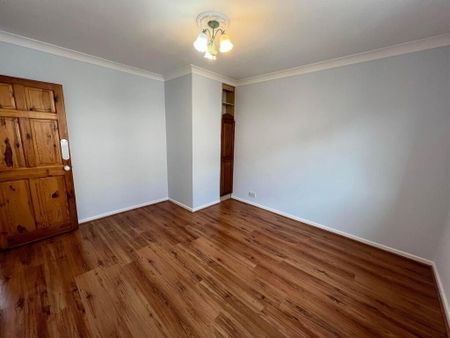 13 Spencer Street, Holywood, BT18 9DN - Photo 3