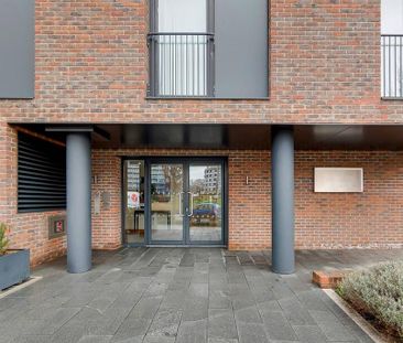 Studio to rent - Photo 2