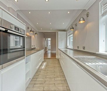 3 bedroom terraced house to rent - Photo 6