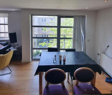 2 bedroom private hall to rent - Photo 3