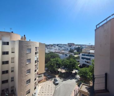 Atico en alquiler en Mar y Sierra, Estepona - Photo 3