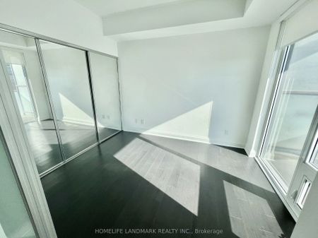 1080 Bay Street #503 - Photo 5
