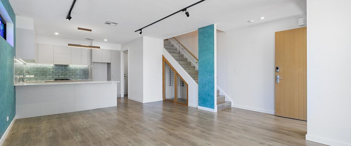 19 Hobart Lane - Photo 1